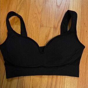 Women's push-up seamless sports bra
